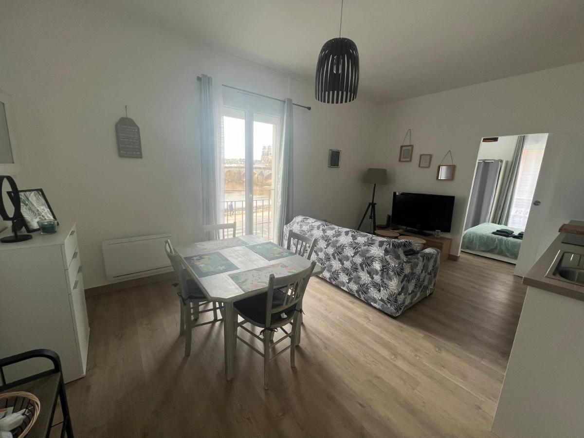 Cosy Loire, T2 Neuf, Front De Loire ,Vue Cathedrale,5Min A Pied Centre Ville Et Parking Prive Orléans Exterior foto